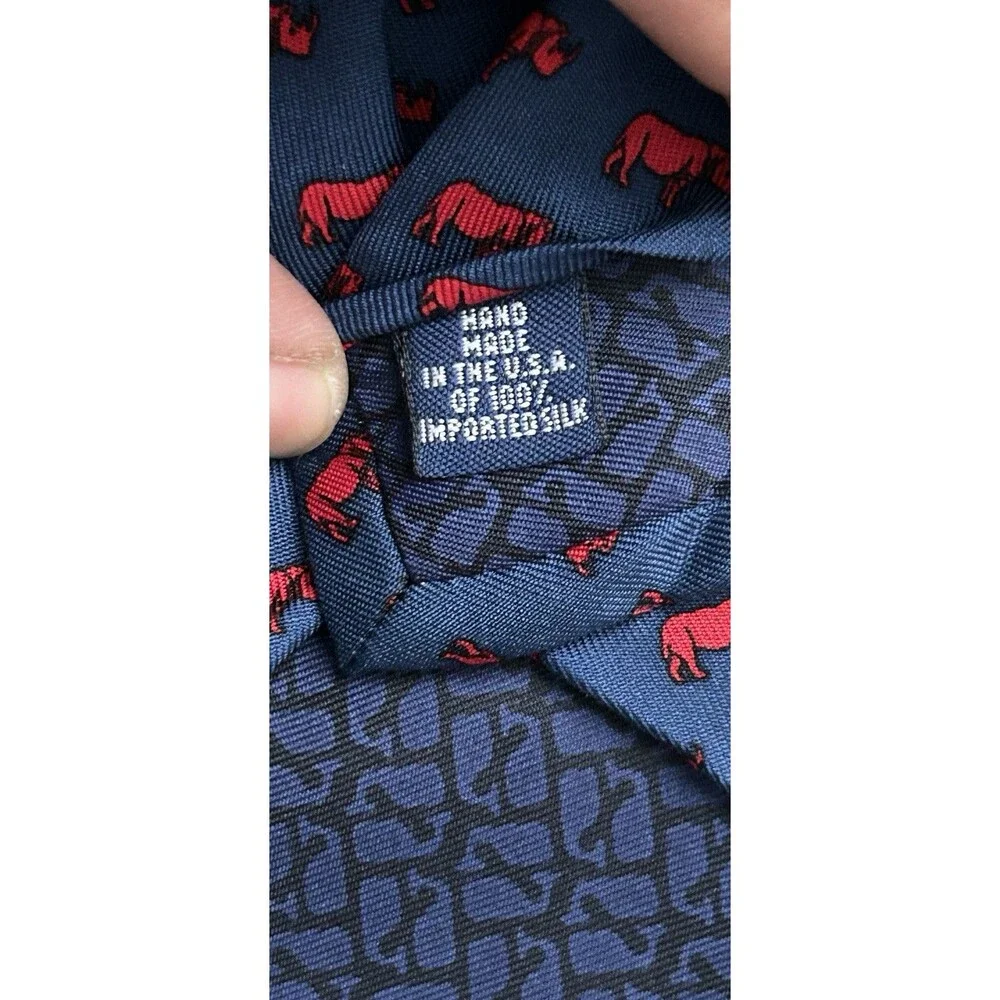 Taft School Rhinos Connecticut Tie Vineyard Vines Silk Made In USA 58” X 3.5”